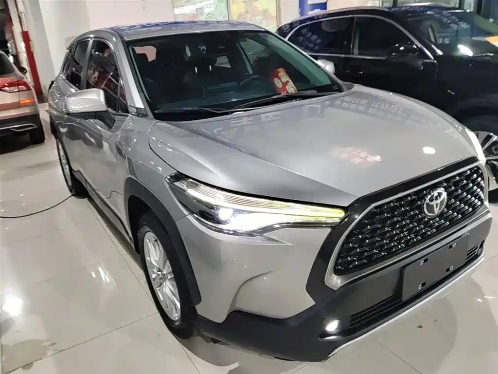 Toyota Corolla Cross — фото 10