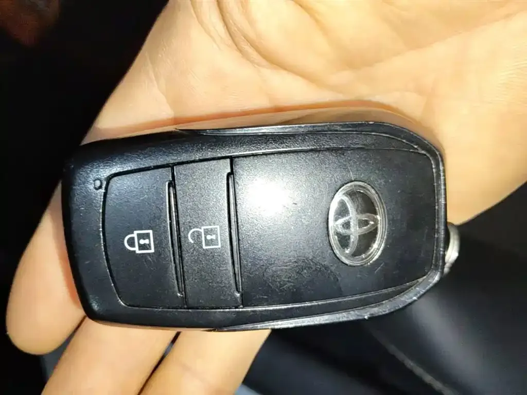 Toyota Corolla Cross — фото 9