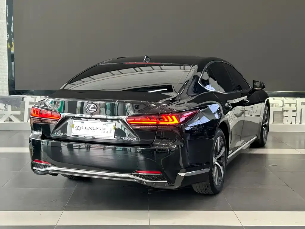 Lexus LS 2021 из CN, фото 9