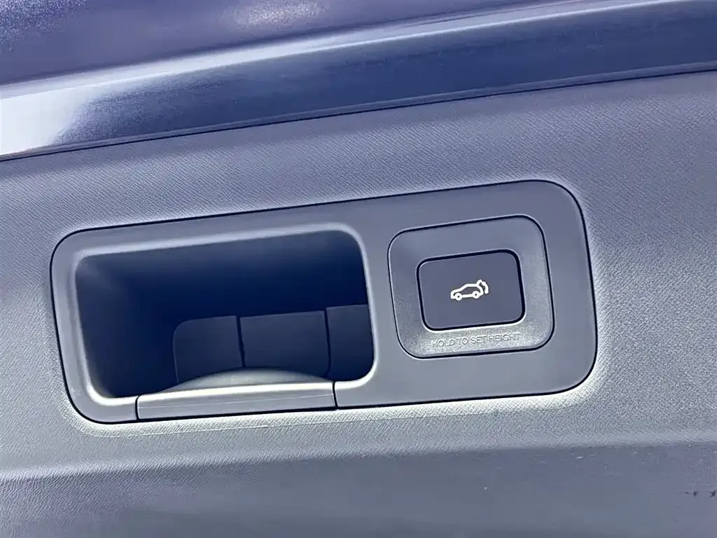 GAC Motor Trumpchi M8 — фото 10