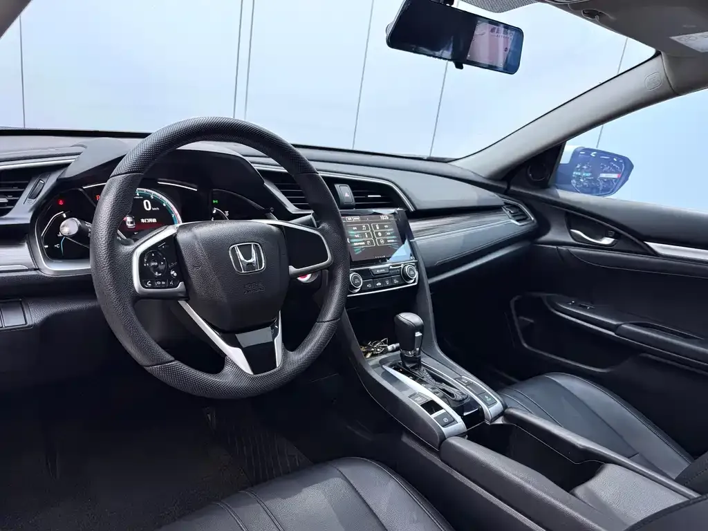 Honda Civic — фото 5