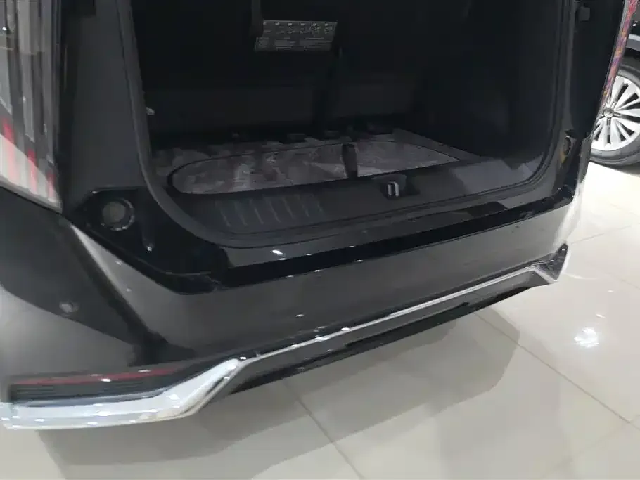 GAC Motor Trumpchi M8 — фото 2