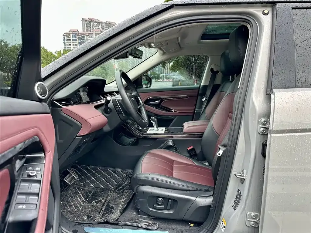 Land Rover Evoque — фото 10