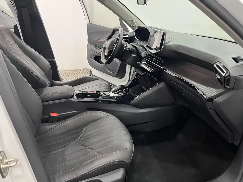 Peugeot 2008 2021 из CN, фото 7