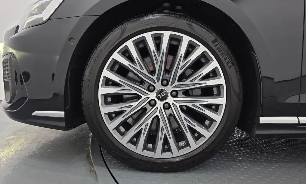 Audi A8 2023 из KR, фото 8