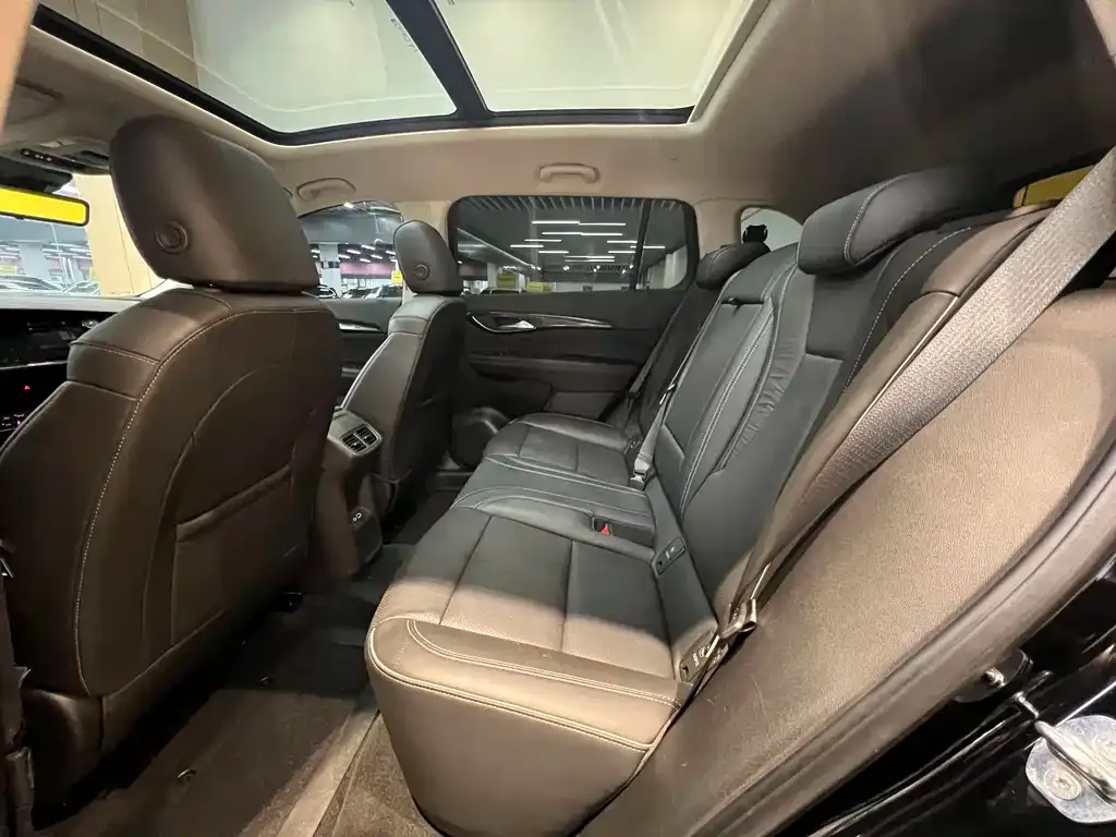 Buick Envision Plus 2023 из CN, фото 2