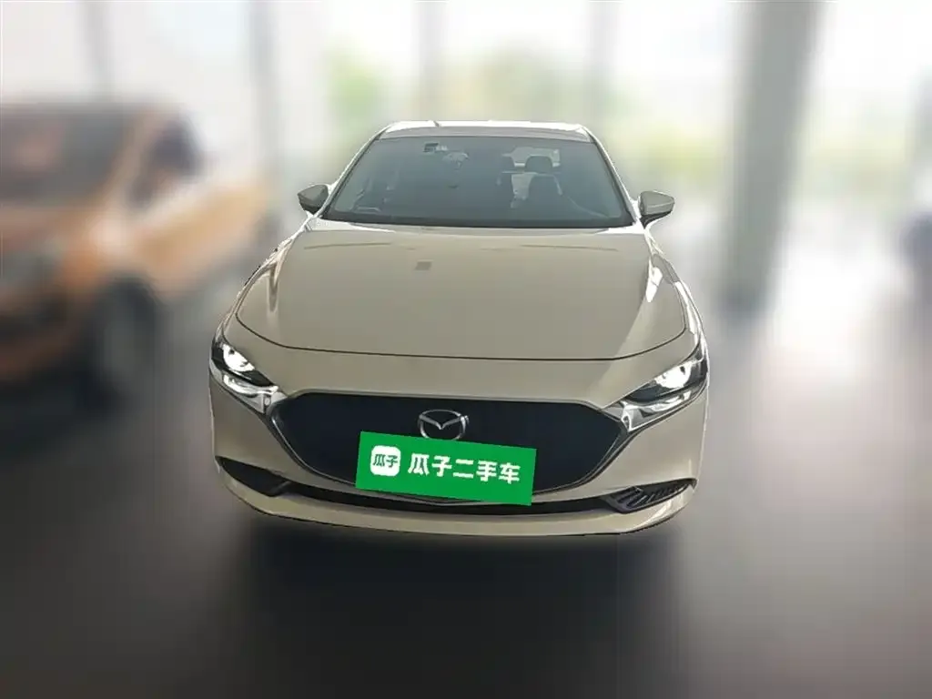 Mazda 3 Axela — фото 8