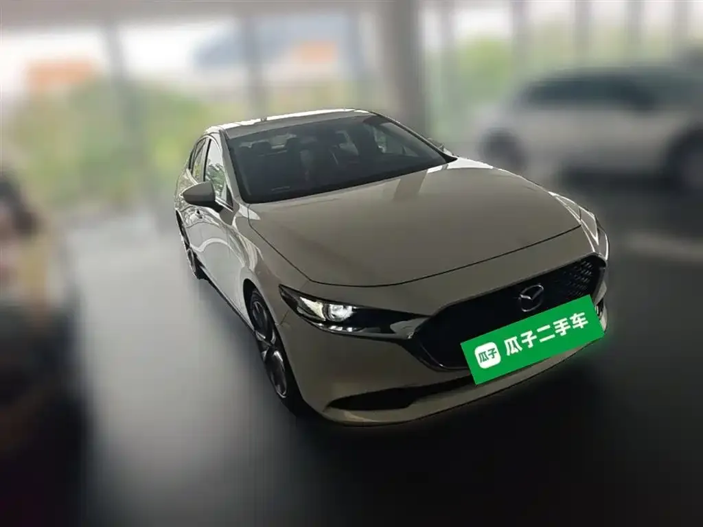 Mazda 3 Axela — фото 10