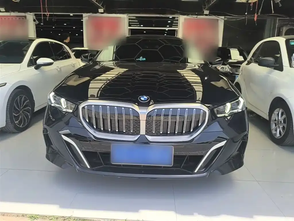 BMW 5 Series — фото 2