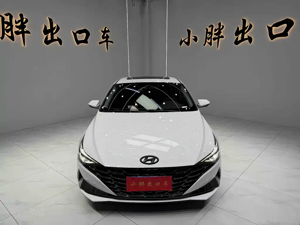Hyundai Elantra — фото 3