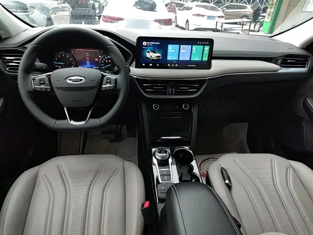 Ford Escape 2025 из CN, фото 9