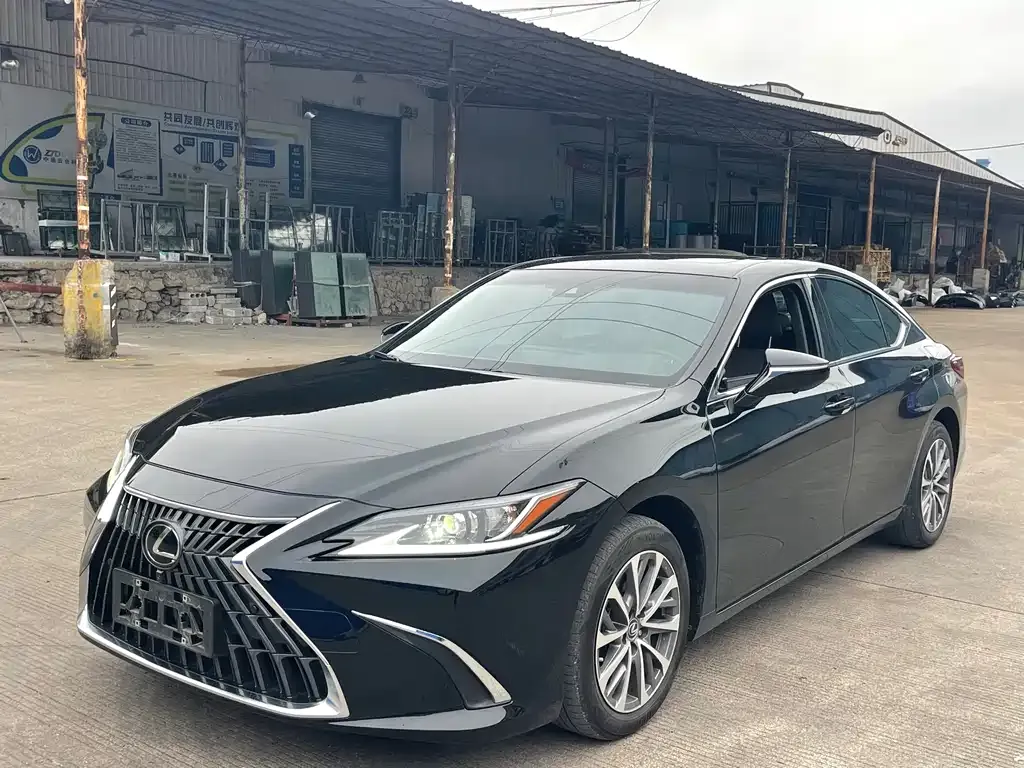 Lexus ES 2023 из CN, фото 1