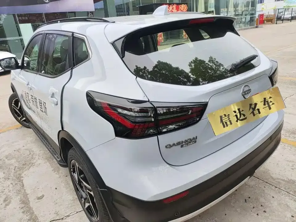 Nissan Qashqai — фото 8