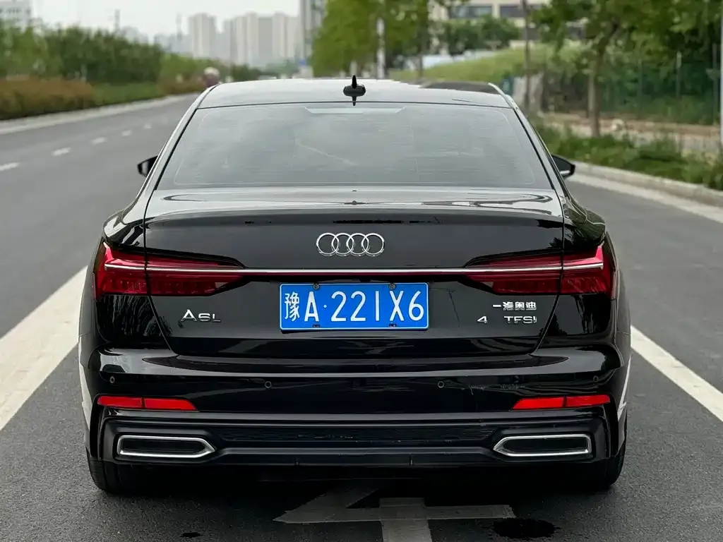 Audi A6L 2022 из CN, фото 5