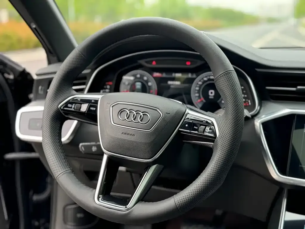 Audi A6L 2022 из CN, фото 2