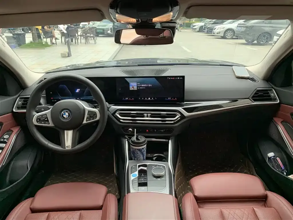 BMW i3 2024 из CN, фото 3