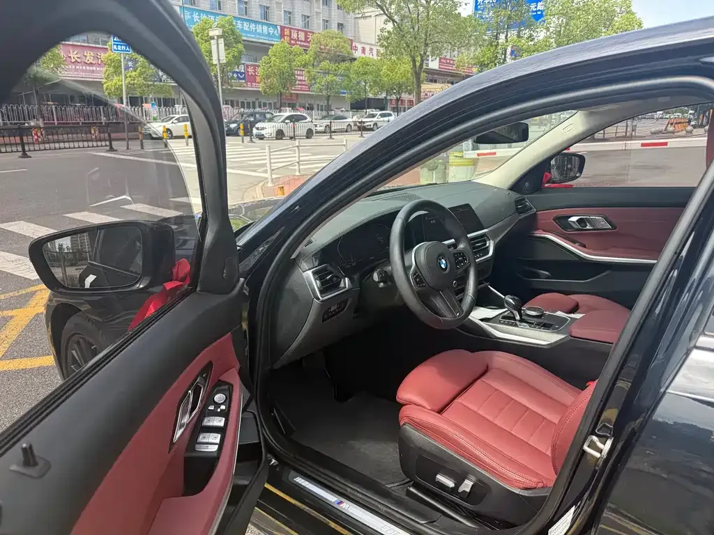 BMW 3 Series 2021 из CN, фото 5