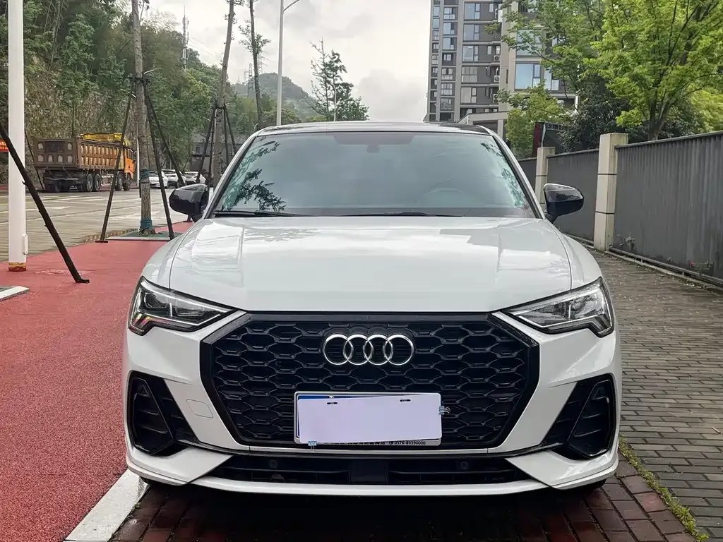 Audi Q3 Sportback — фото 4