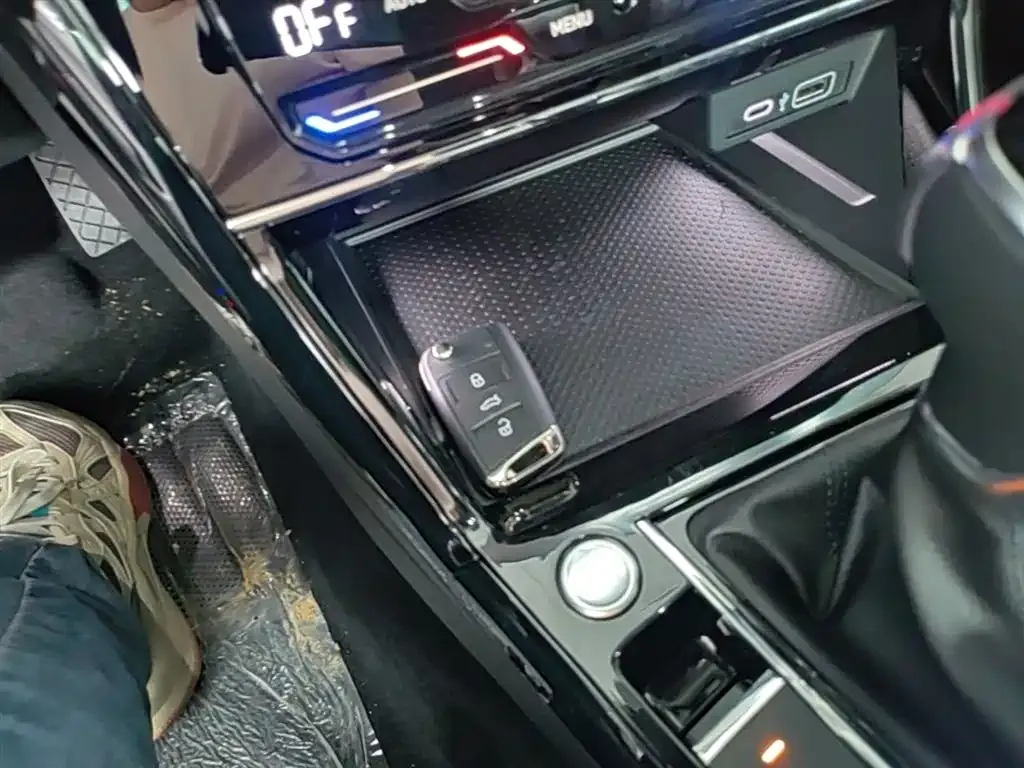 Volkswagen 帕萨特插电混动 — фото 3