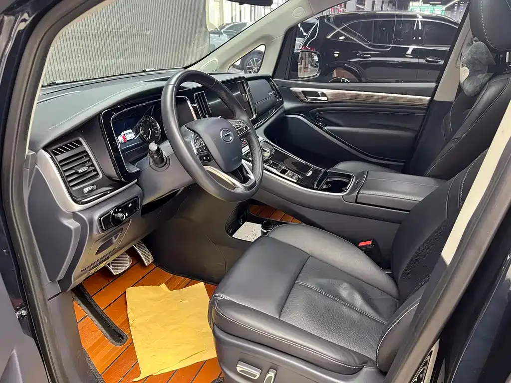 GAC Motor Trumpchi M8 — фото 10