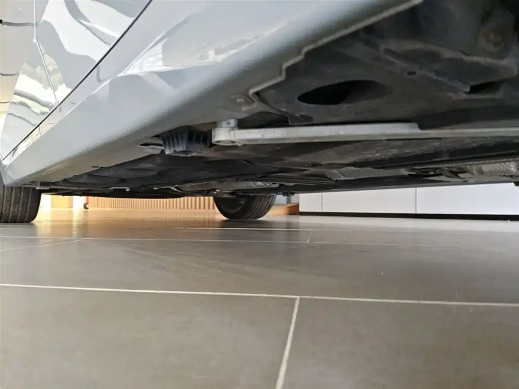 BMW 2 Series 2025 из CN, фото 4