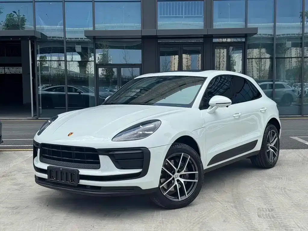 Porsche Macan — фото 1