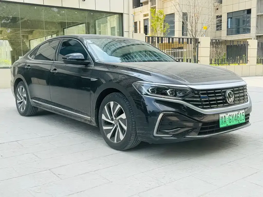 Volkswagen 帕萨特插电混动 — фото 1