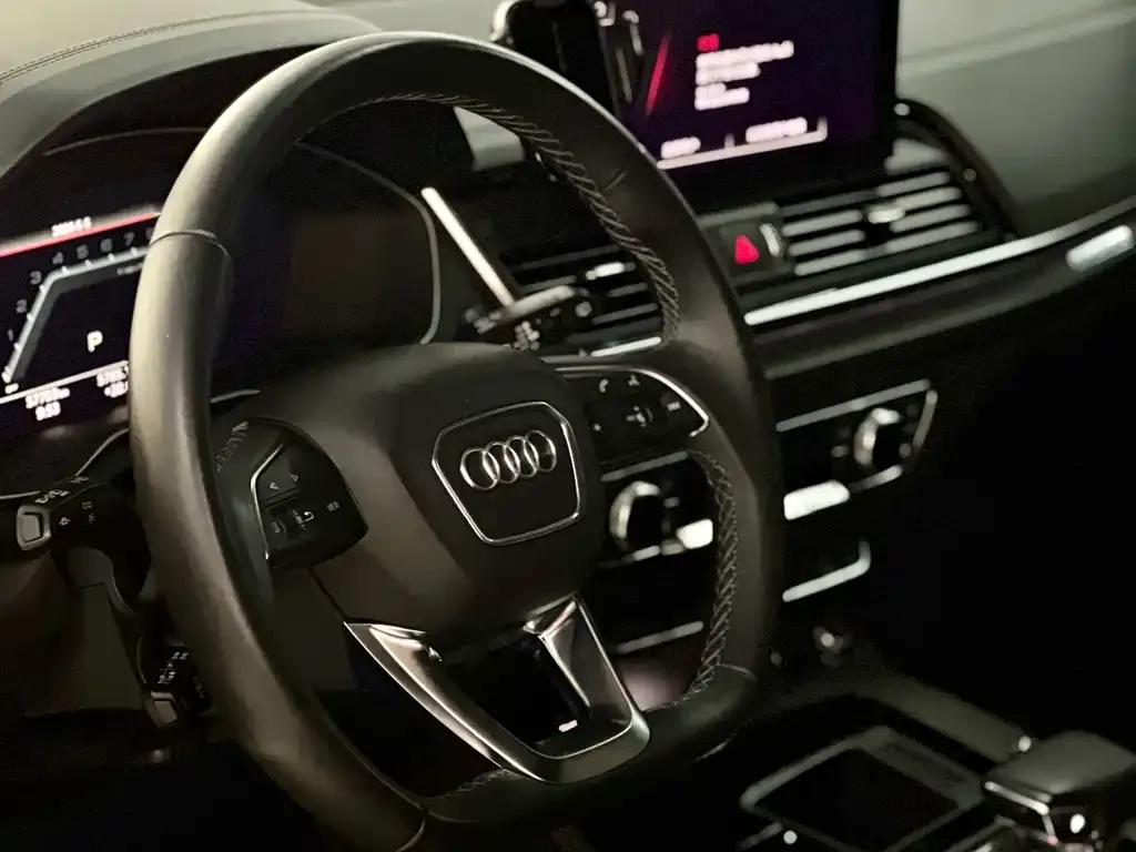 Audi Q5L 2023 из CN, фото 3