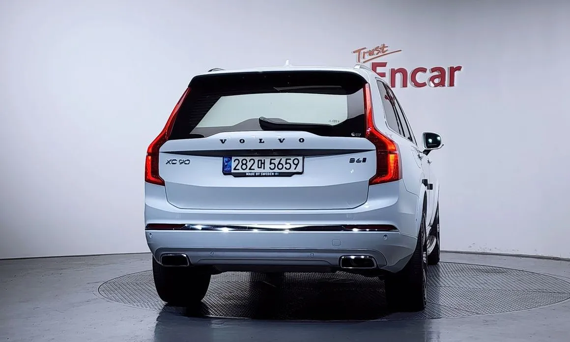 Volvo XC90 2021 из KR, фото 2