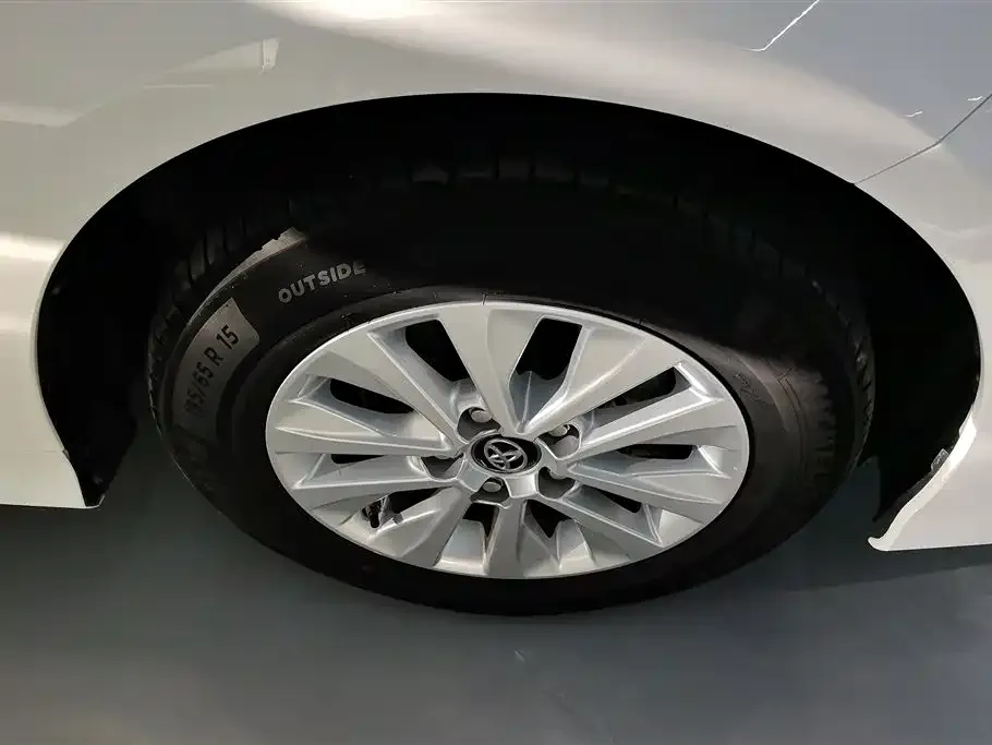 Toyota Corolla 2021 из CN, фото 4
