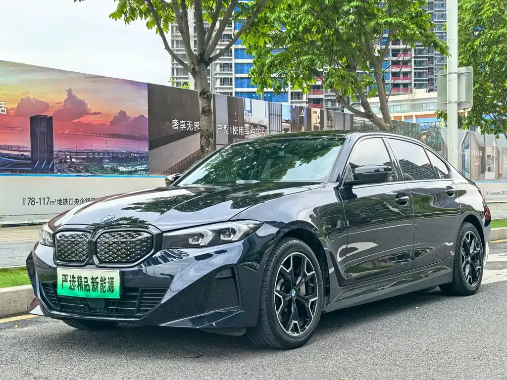 BMW i3 — фото 1