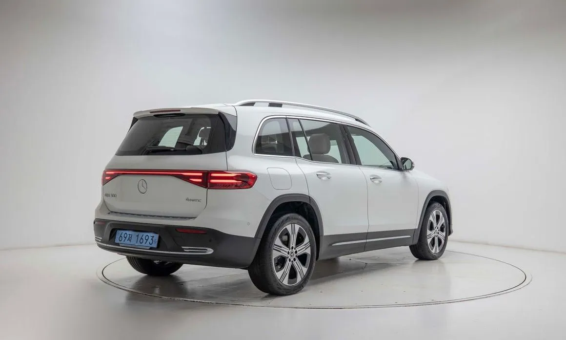 Mercedes-Benz EQB 2026 из KR, фото 3