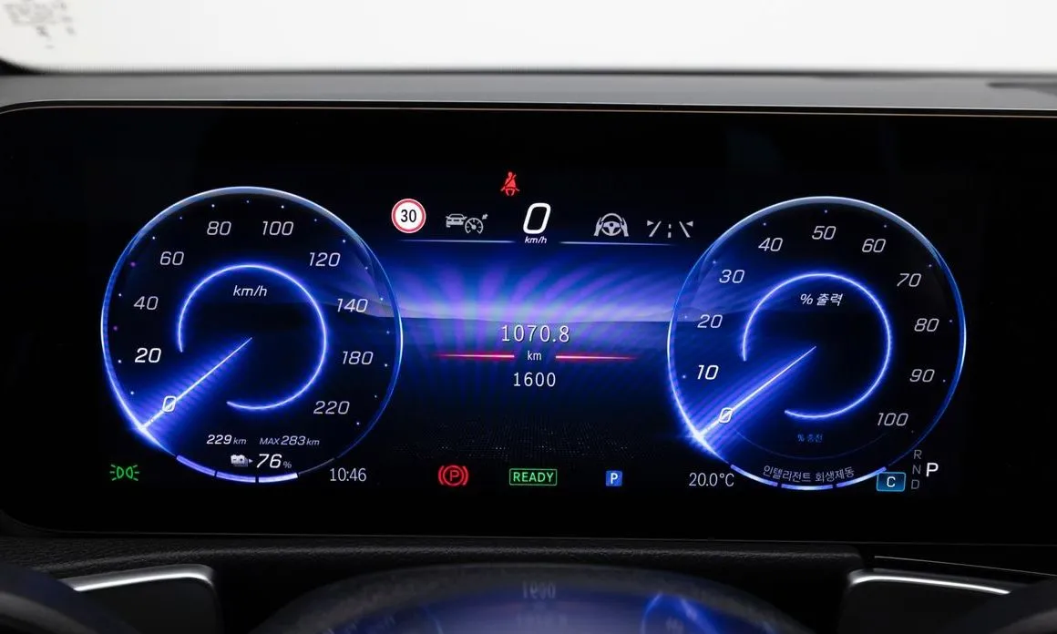 Mercedes-Benz EQB 2026 из KR, фото 10
