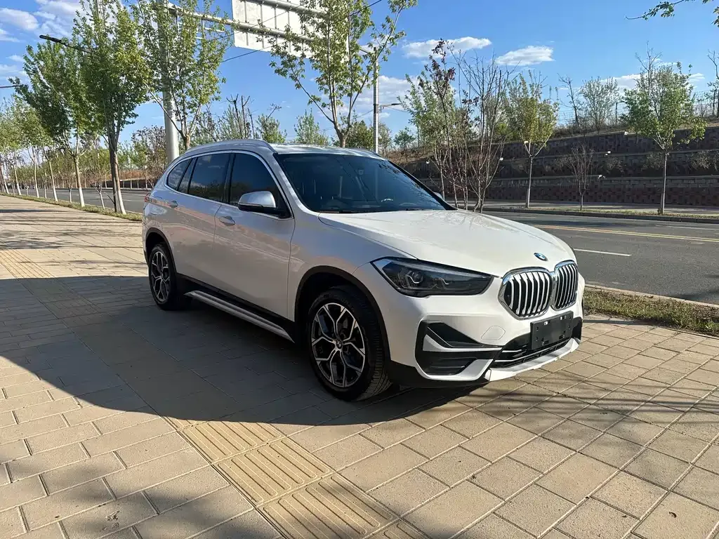 BMW X1 — фото 7