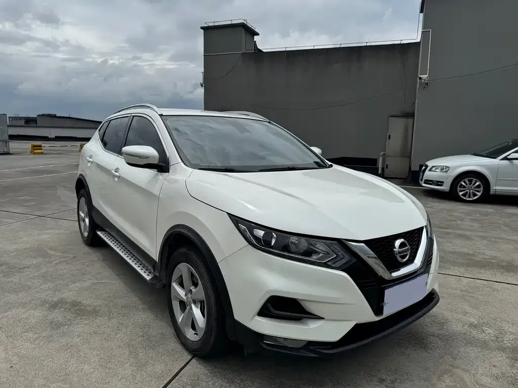 Nissan Qashqai 2023 из CN, фото 2