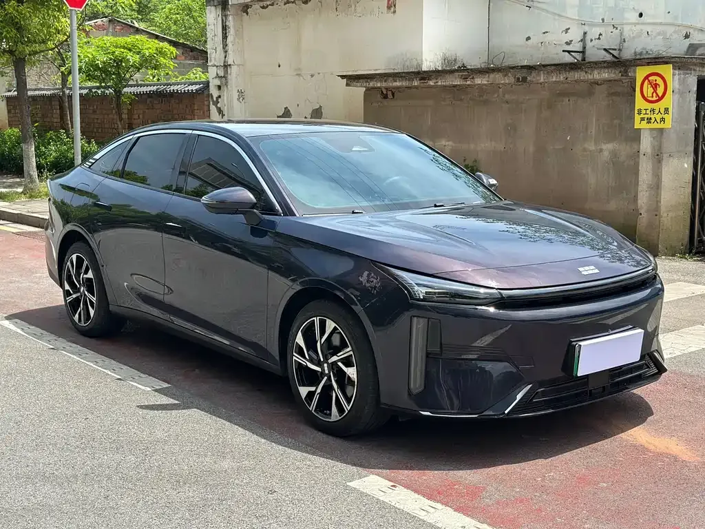 Geely Galaxy L6 — фото 10