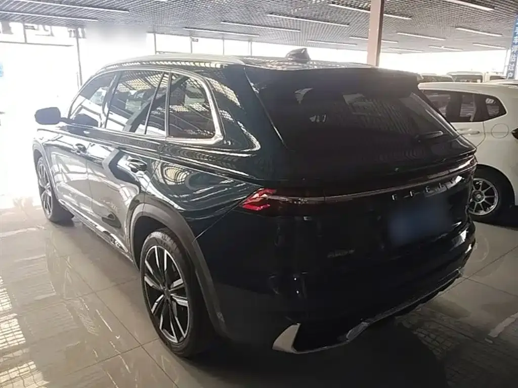 Geely Xingyue L — фото 10