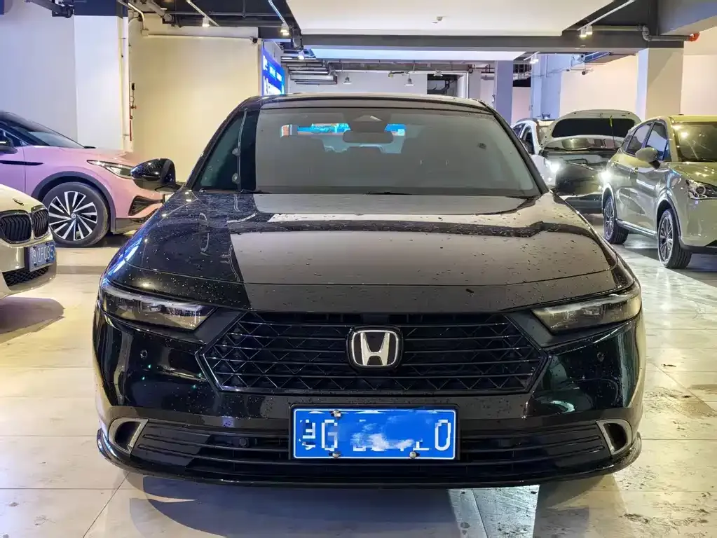 Honda Accord — фото 8