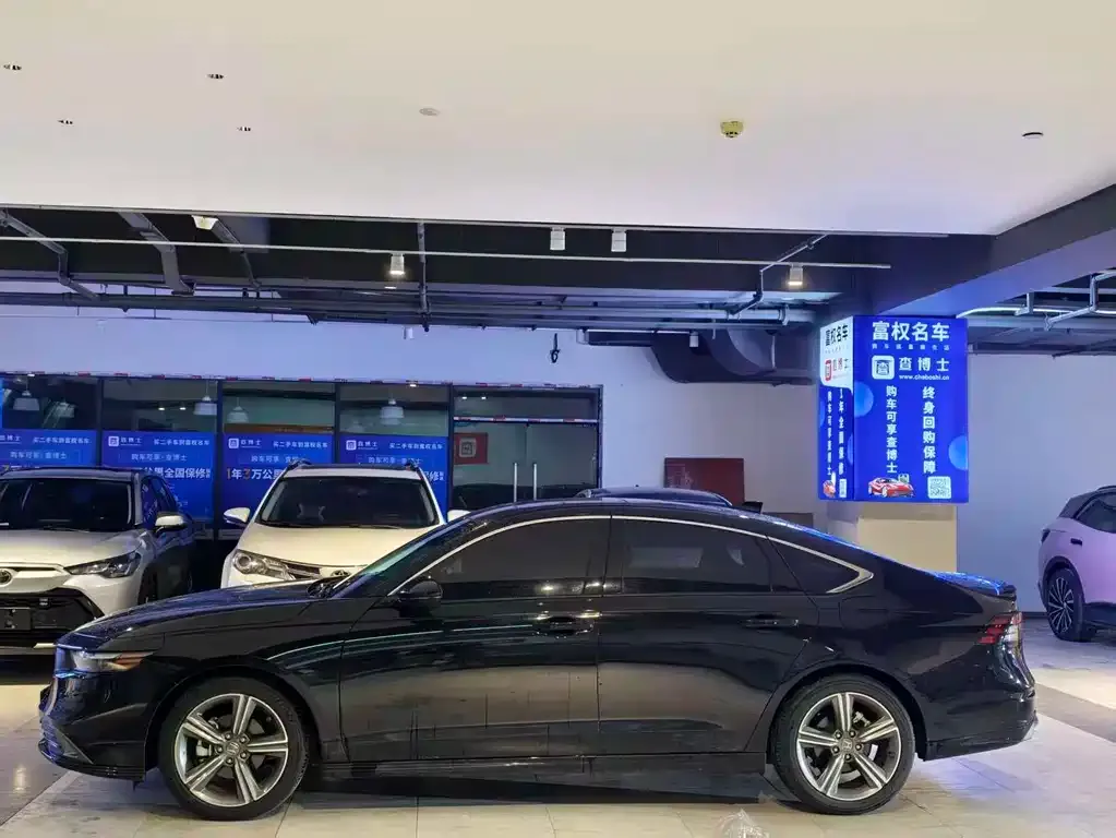 Honda Accord — фото 9