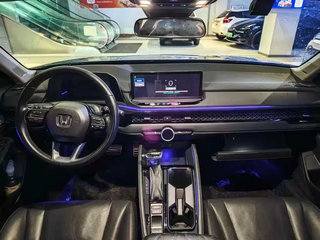 Honda Accord — фото 3
