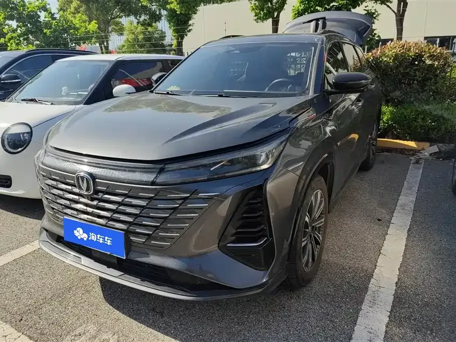 Changan CS75PLUS — фото 1