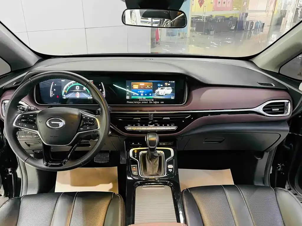 GAC Motor Trumpchi M6 — фото 9