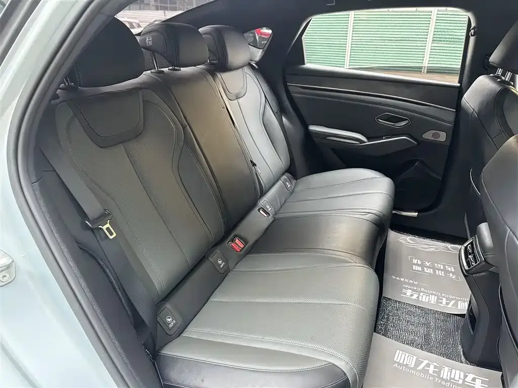 BYD Qin L — фото 10