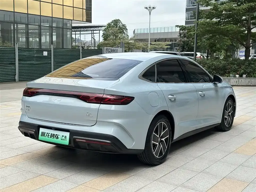 BYD Qin L — фото 6