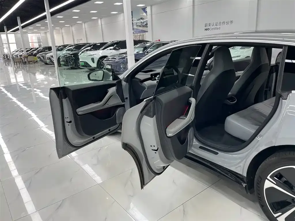 NIO ET5T 2025 из CN, фото 5