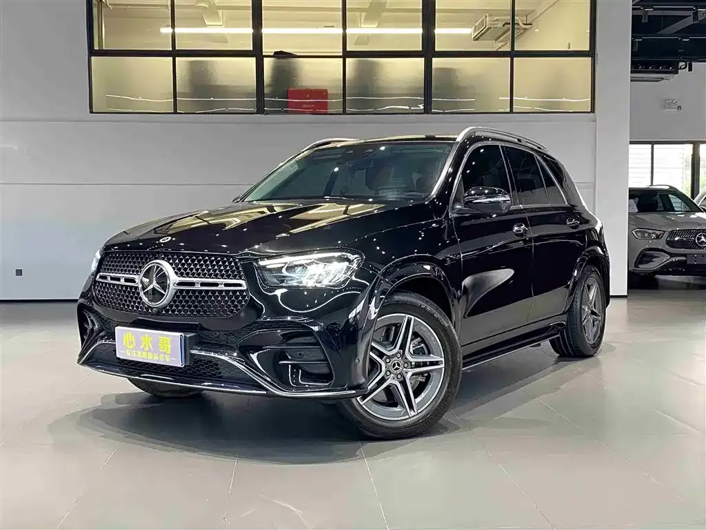 Mercedes-Benz GLE — фото 1