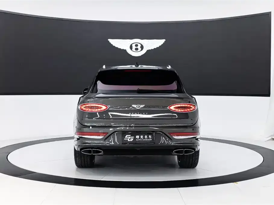 Bentley Bentayga — фото 2