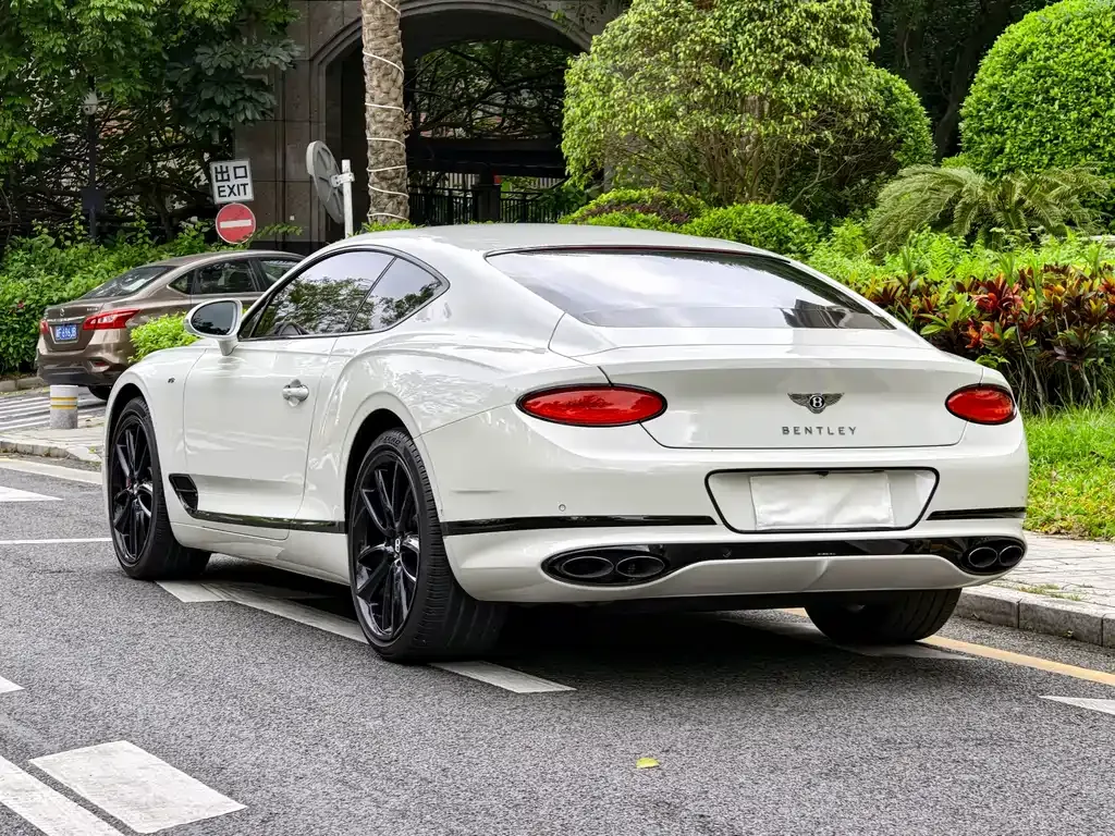 Bentley Continental — фото 10