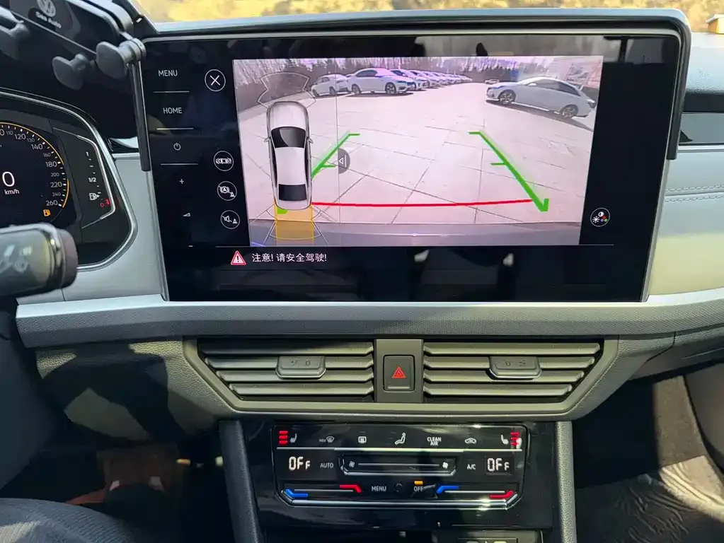Volkswagen Bora 2022 из CN, фото 4