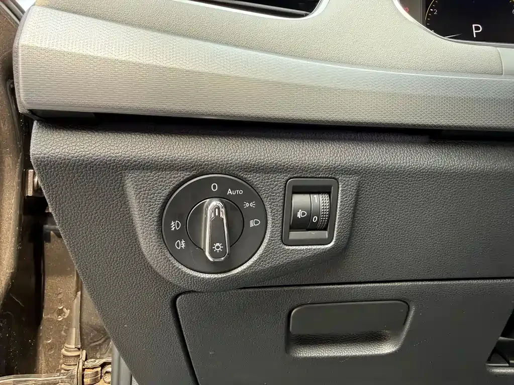 Volkswagen Bora 2022 из CN, фото 9